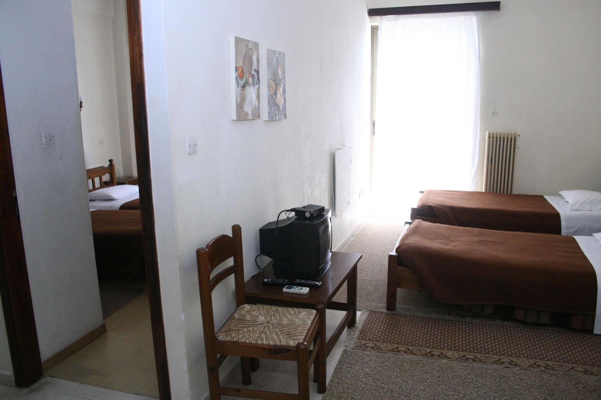Aparthotel Iliahtides Amárinthosz Kültér fotó
